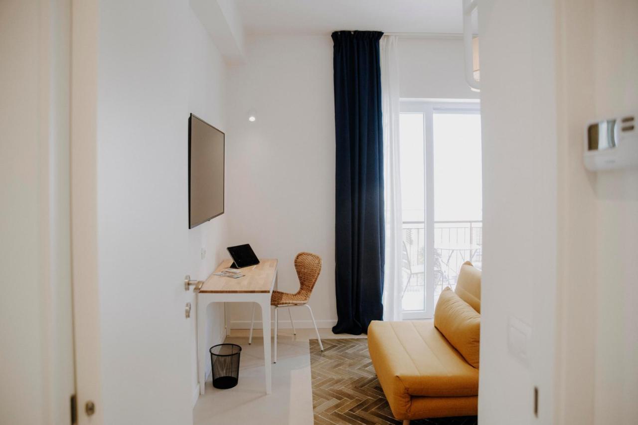 Petrarca17 Guest House A Due Passi Dal Mare Terracina Εξωτερικό φωτογραφία